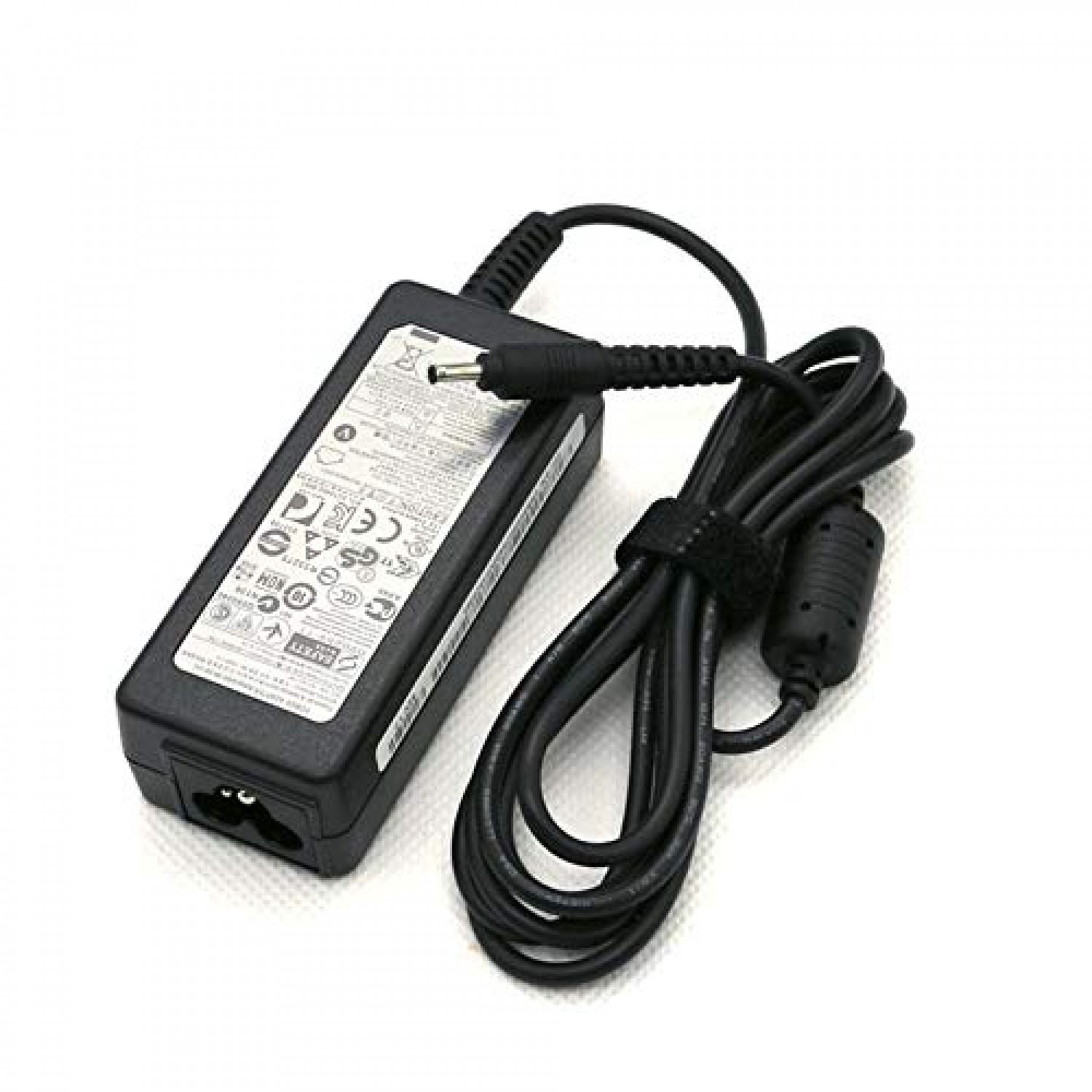 Alimentator laptop nou PA-1400-14 AD-4019P 19V 2.1A mufa 3.0mm x 1.1mm Alimentatoare
