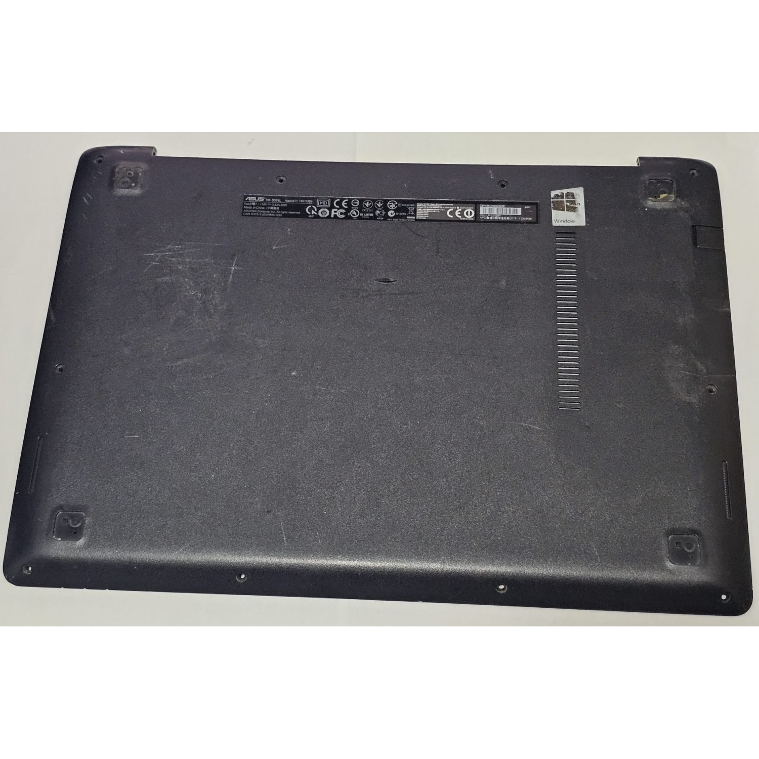Bottom case second hand  Asus S301L cu o mica crapatura Parti Plastic
