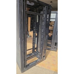 Rack 42U APC AR2101BLK (FARA panouri laterale)