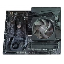 Kit placa de baza second hand Gigabyte X570 GAMING X AMD 8 CORE Ryzen 7 3800X + COOLER