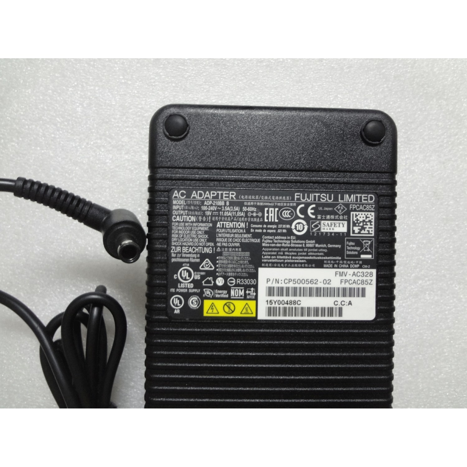 Alimentator FUJITSU ADP-210BB B Fujitsu Celsius H720 H920 H910 19V 11.05A P/N CP500562-01