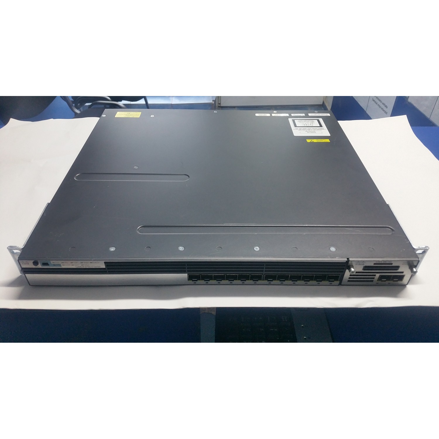 Switch Cisco Catalyst C3750X-12S-E V02 cu Modul 3KX-SM-10G 12 Port GE SFP Layer 3 1U
