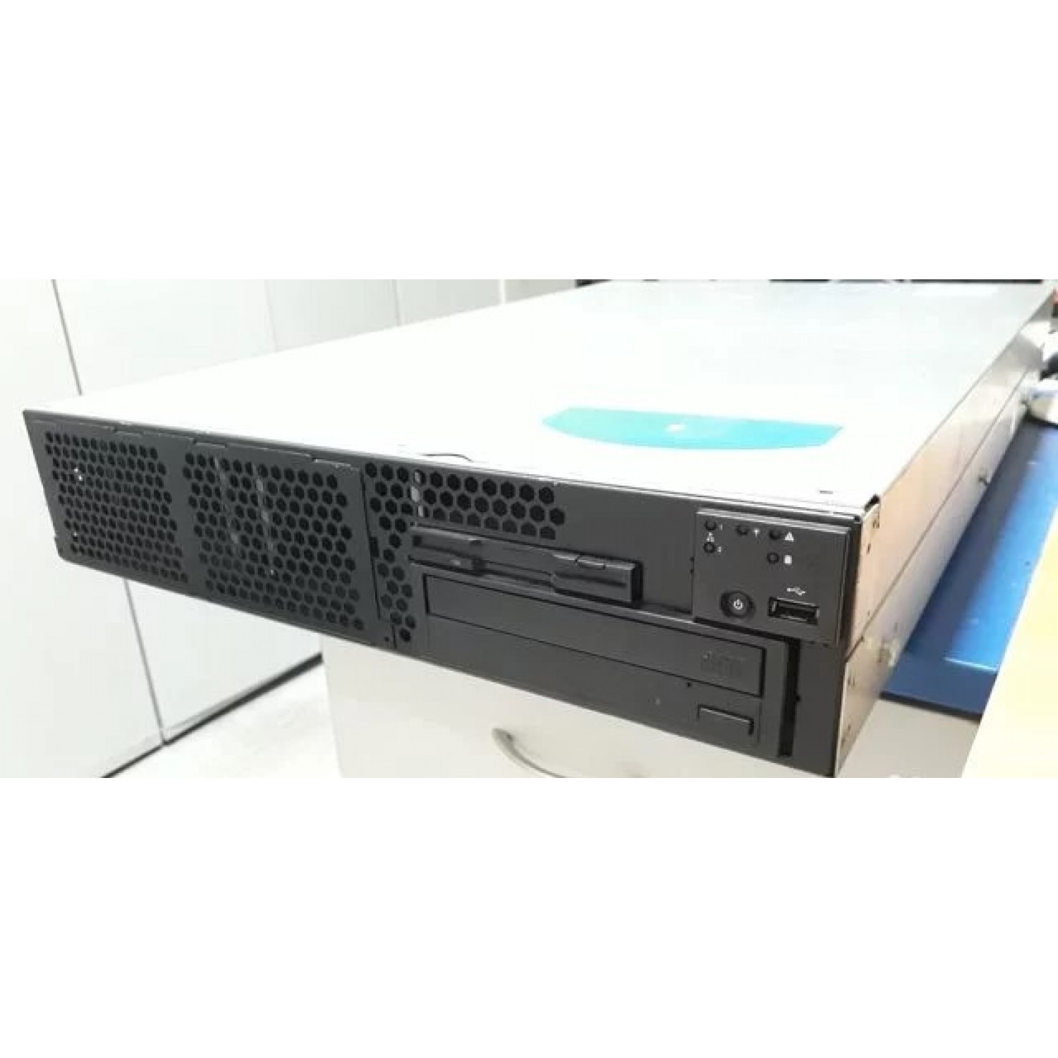 Server Intel S5000VSA 2 x E5420 2.5Ghz 4GB DDR3