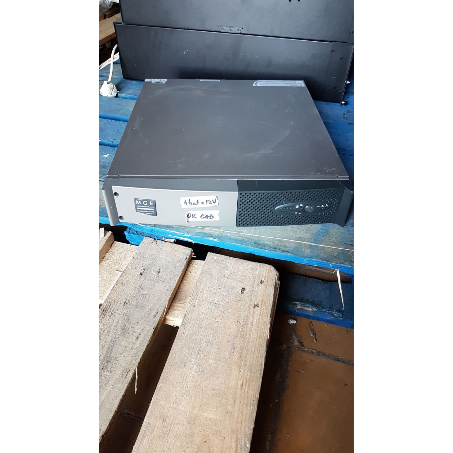 UPS Eaton Evolution S1750 RT2U 1.6 kW - 1750 VA