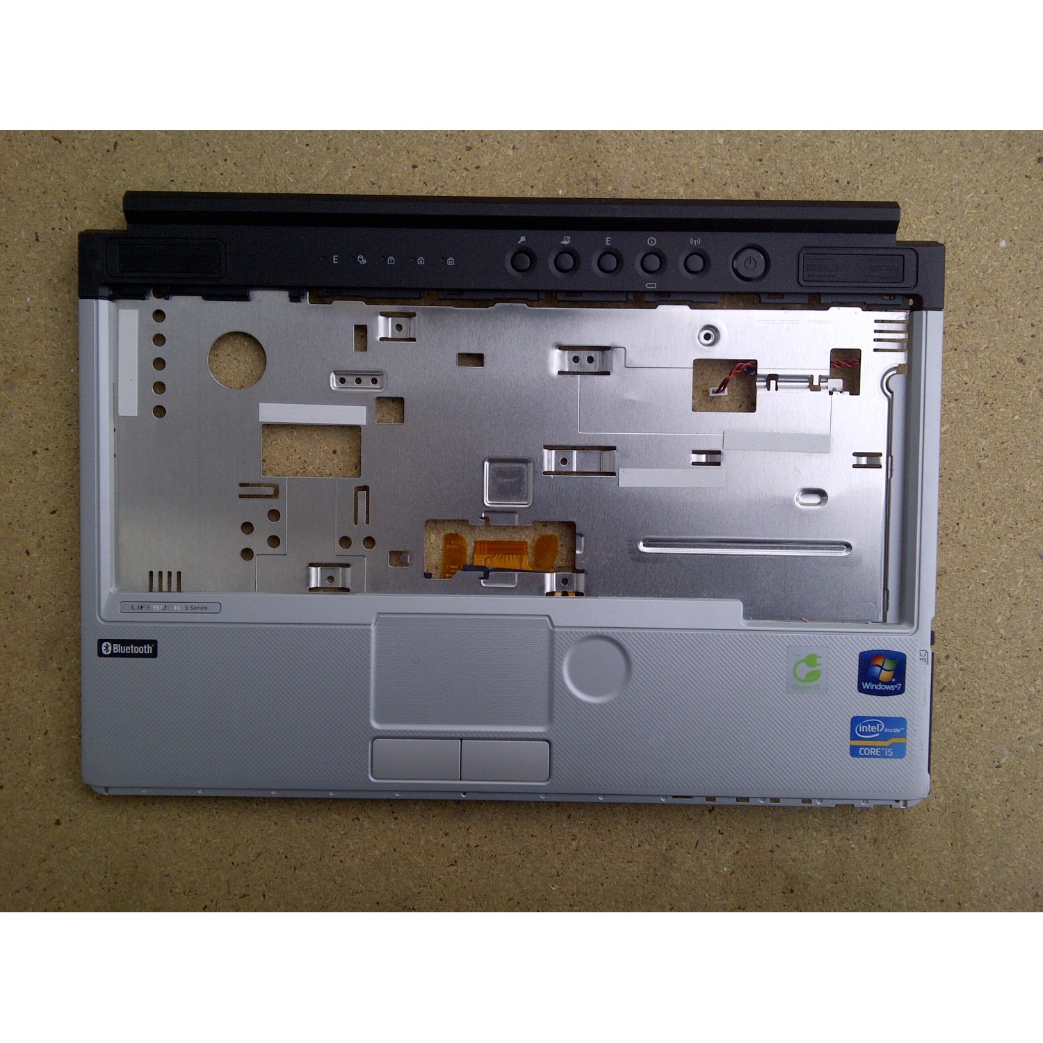 Palmrest cu touchpad Fujitsu Lifebook S761