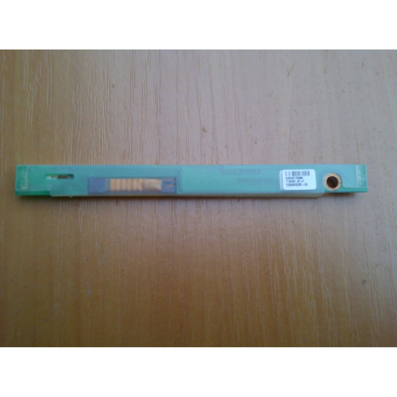 Invertor Packard Bell B.V.