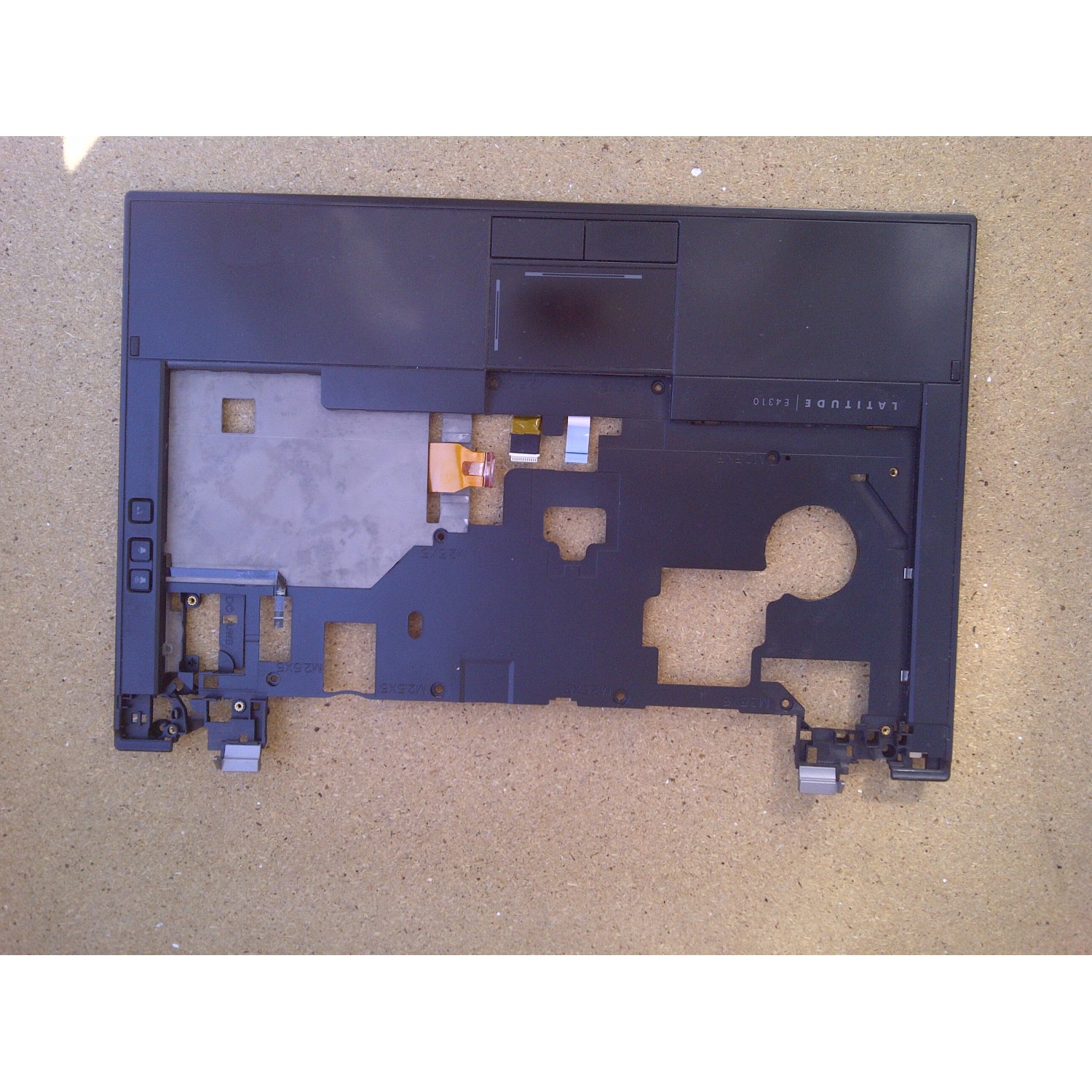 Palmrest cu touchpad New Dell Latitude E4310 KJRRN