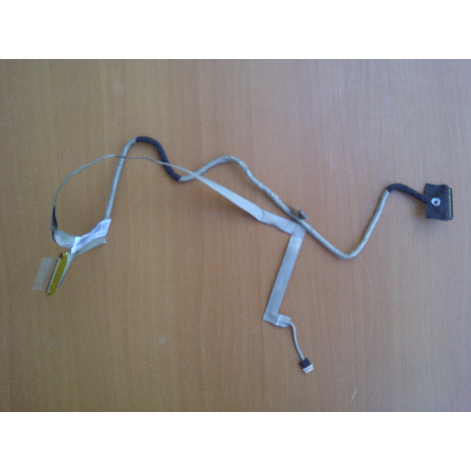 Cablu LCD Toshiba Satellite L775