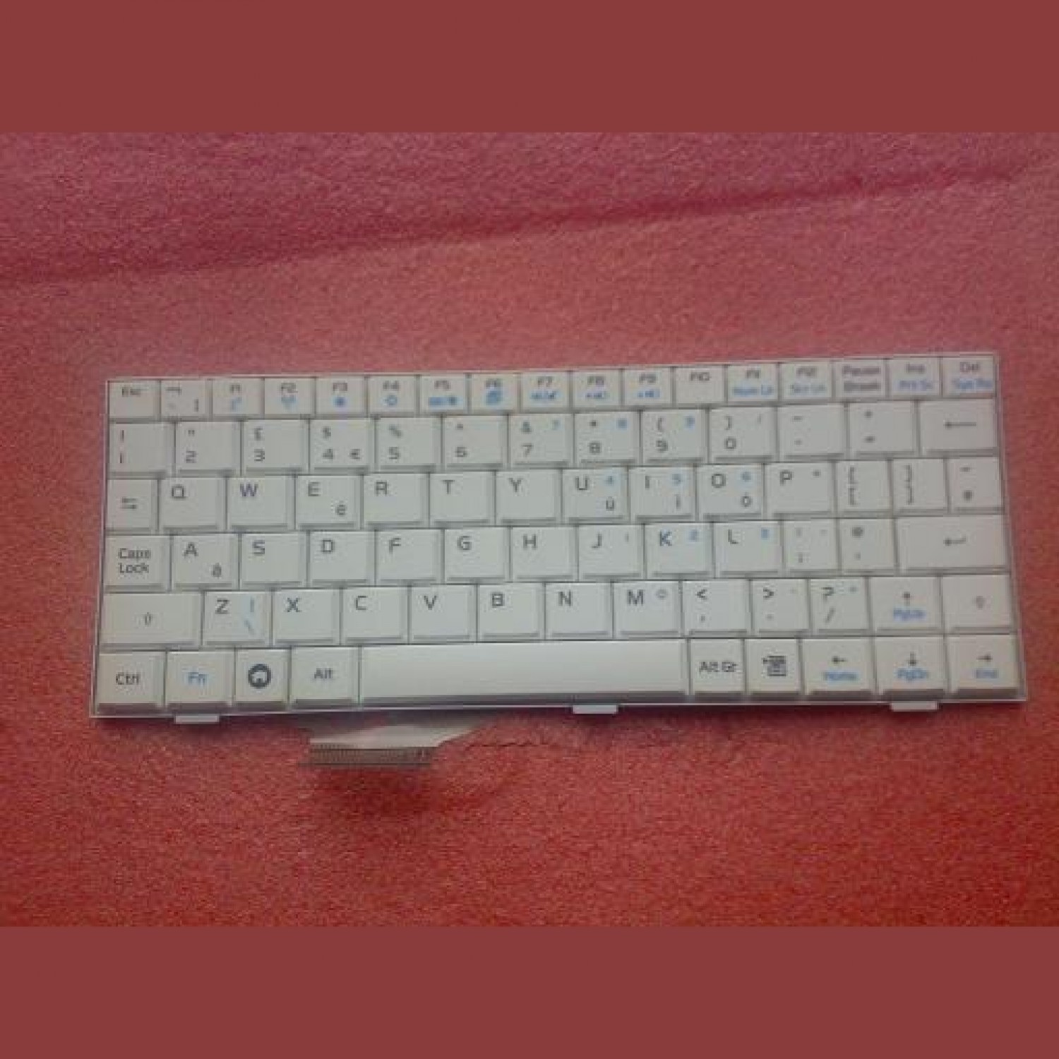 Tastatura laptop noua ASUS EPC 900 WHITE UK