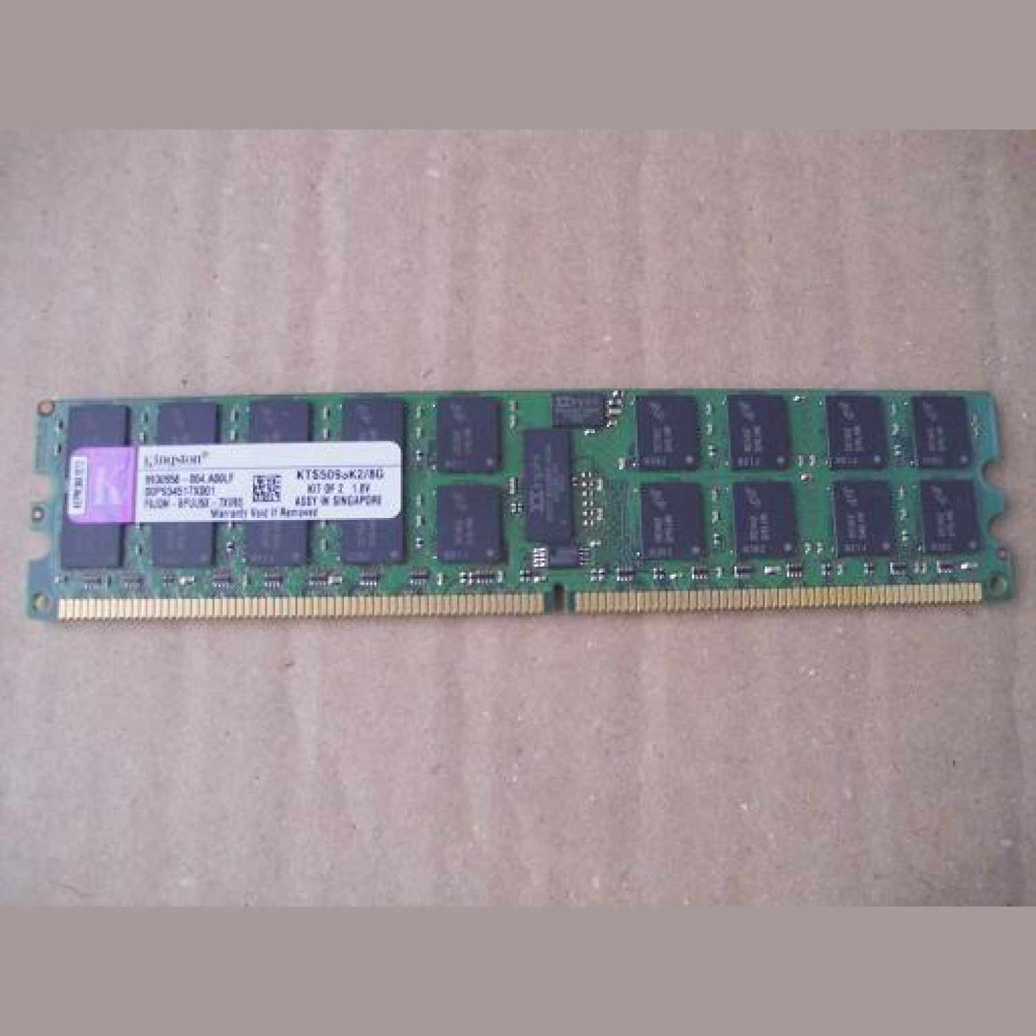 Kit Memorie sever Kingston 8GB 2x4GB DDR2 667 MHz PC2-5300 240pin CL3 (NU MERGE PE PC! si nici pe laptop)
