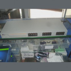 Switch ATI Allied Telesyn AT-FS724i 24-Port Fast Ethernet