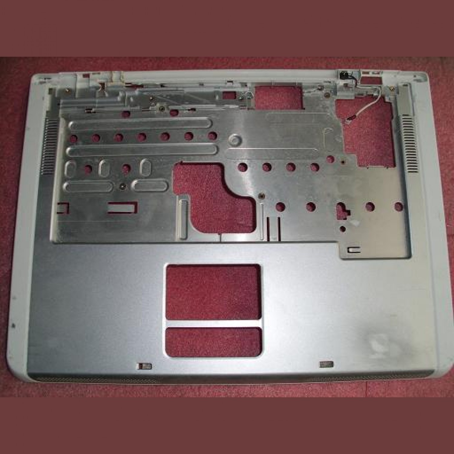 Palmrest fara  touchpad Dell Inspiron 1501 6400