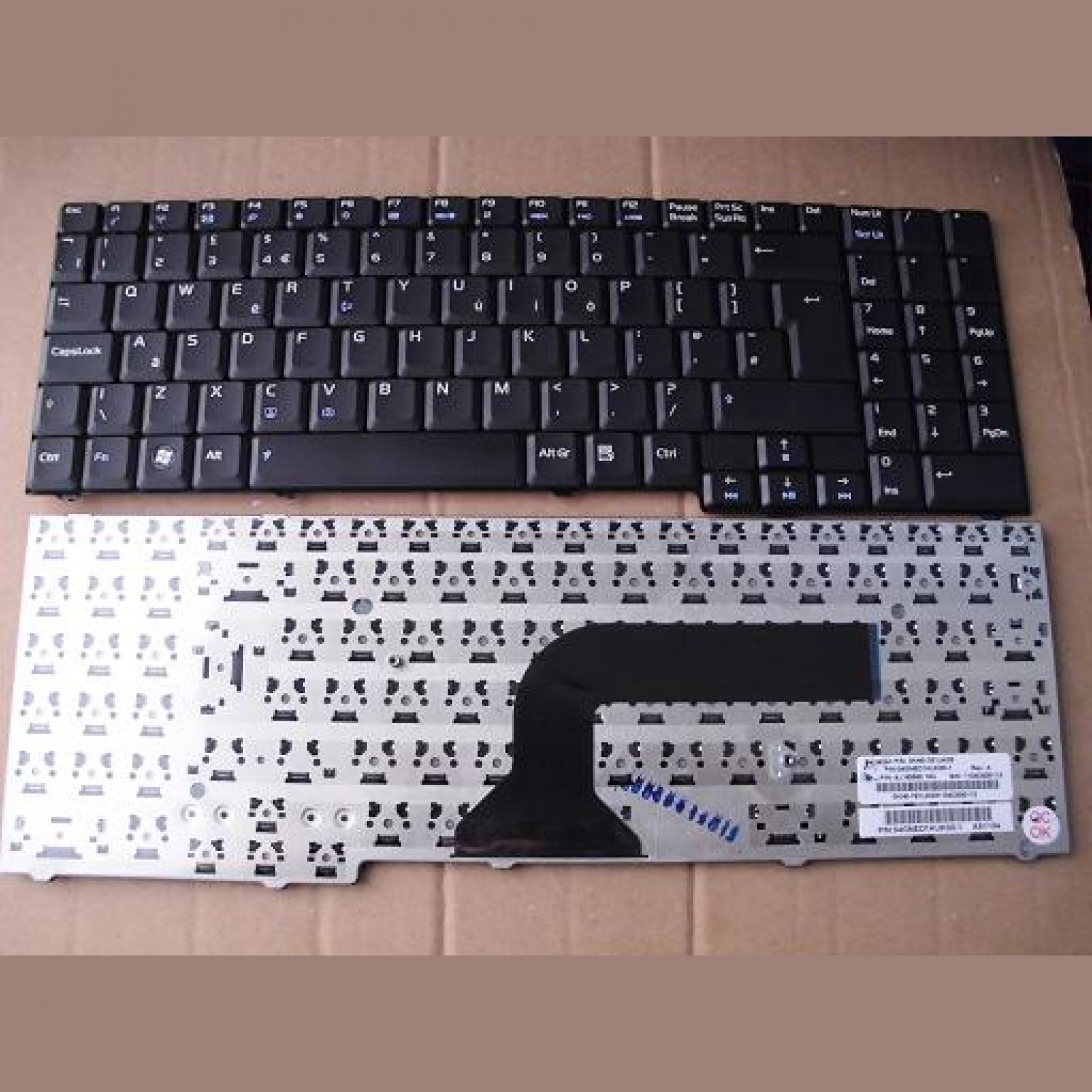 Tastatura laptop noua ASUS M70 M50 X71 BLACK UK