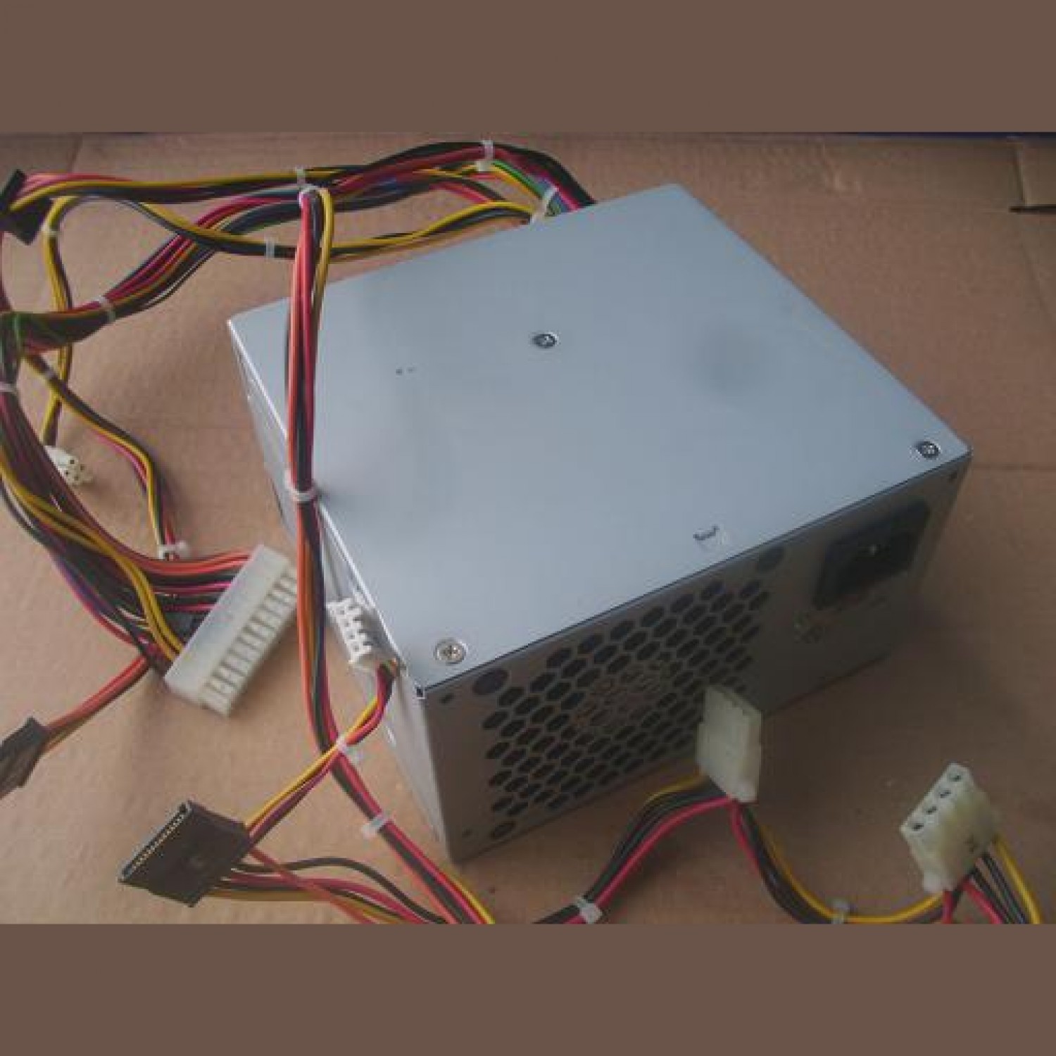 Sursa PC DELTA ELECTRONICS INC  IBM 24R2595  310W DPS-310CB