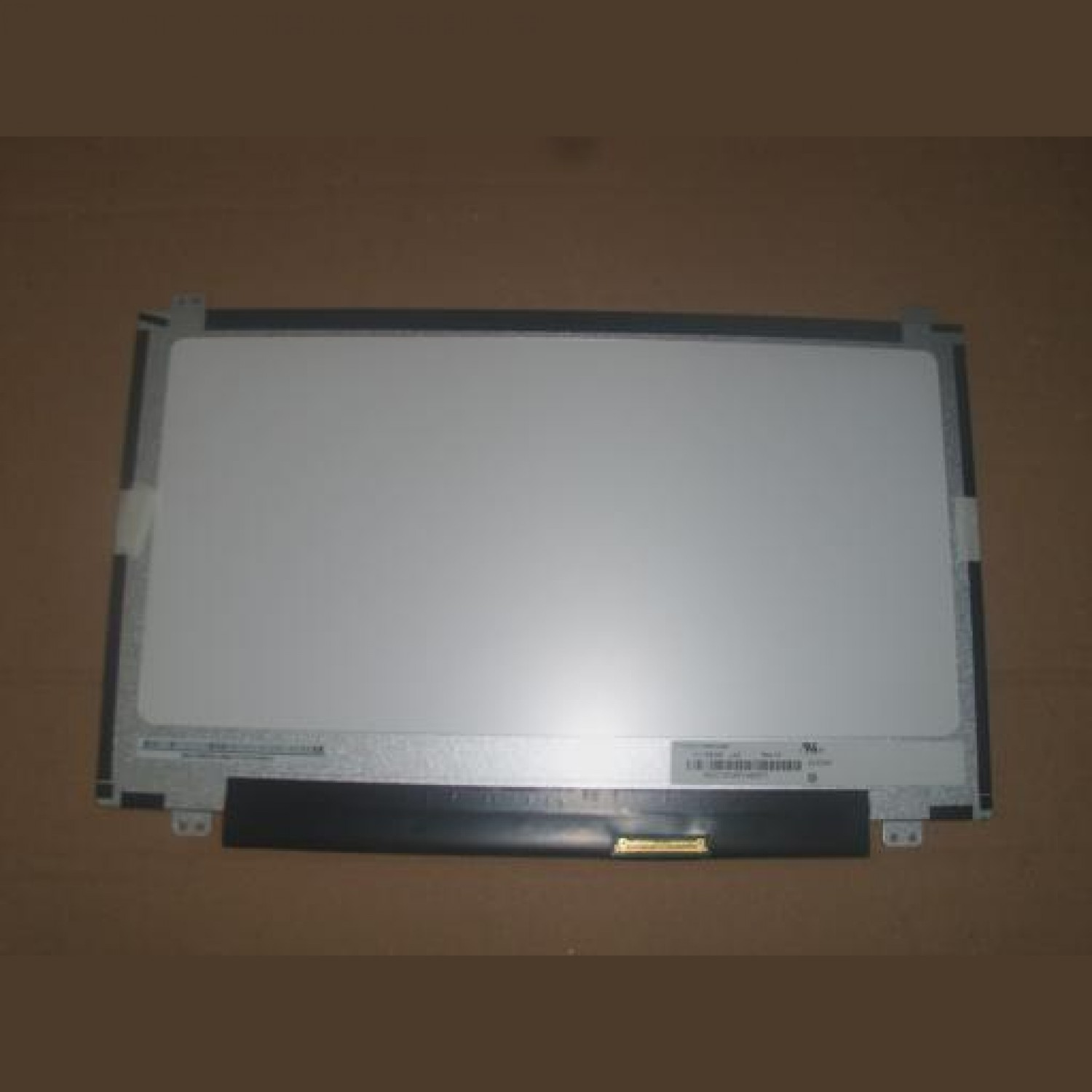 Chimei N116BGE-L42 11.6 " 1366 x 768 WXGA LED ultraslim 40 pin