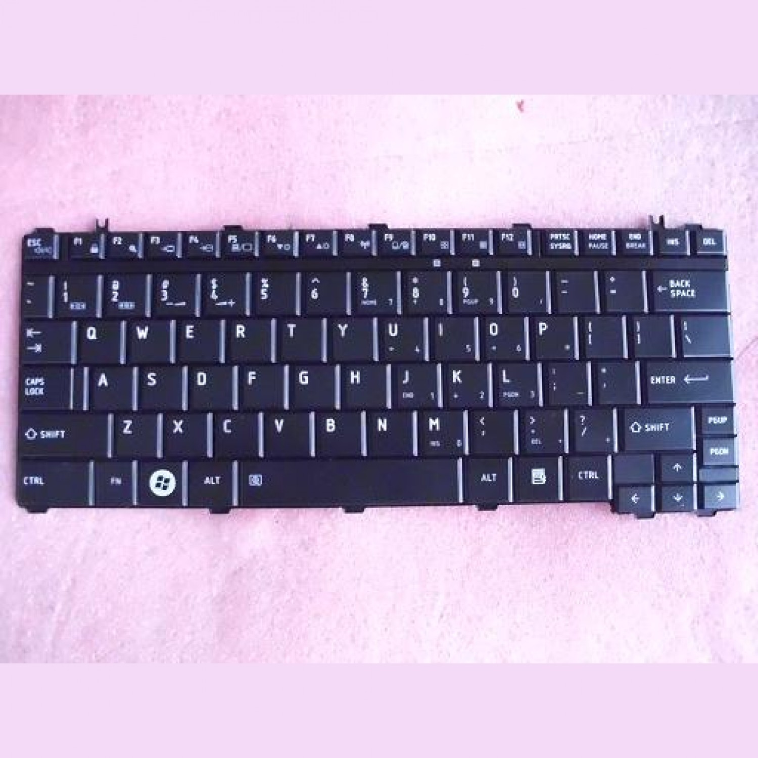 Tastatura laptop noua TOSHIBA T135 GLOSSY