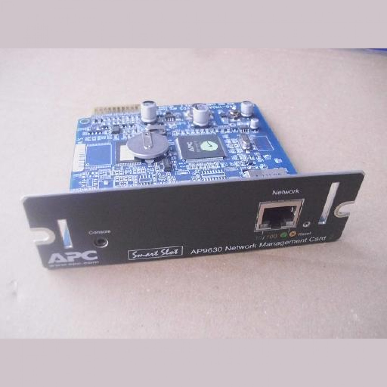 Interfata retea APC AP9630 resetata si updat-ata la ultima versiune de firmware Accesorii UPS