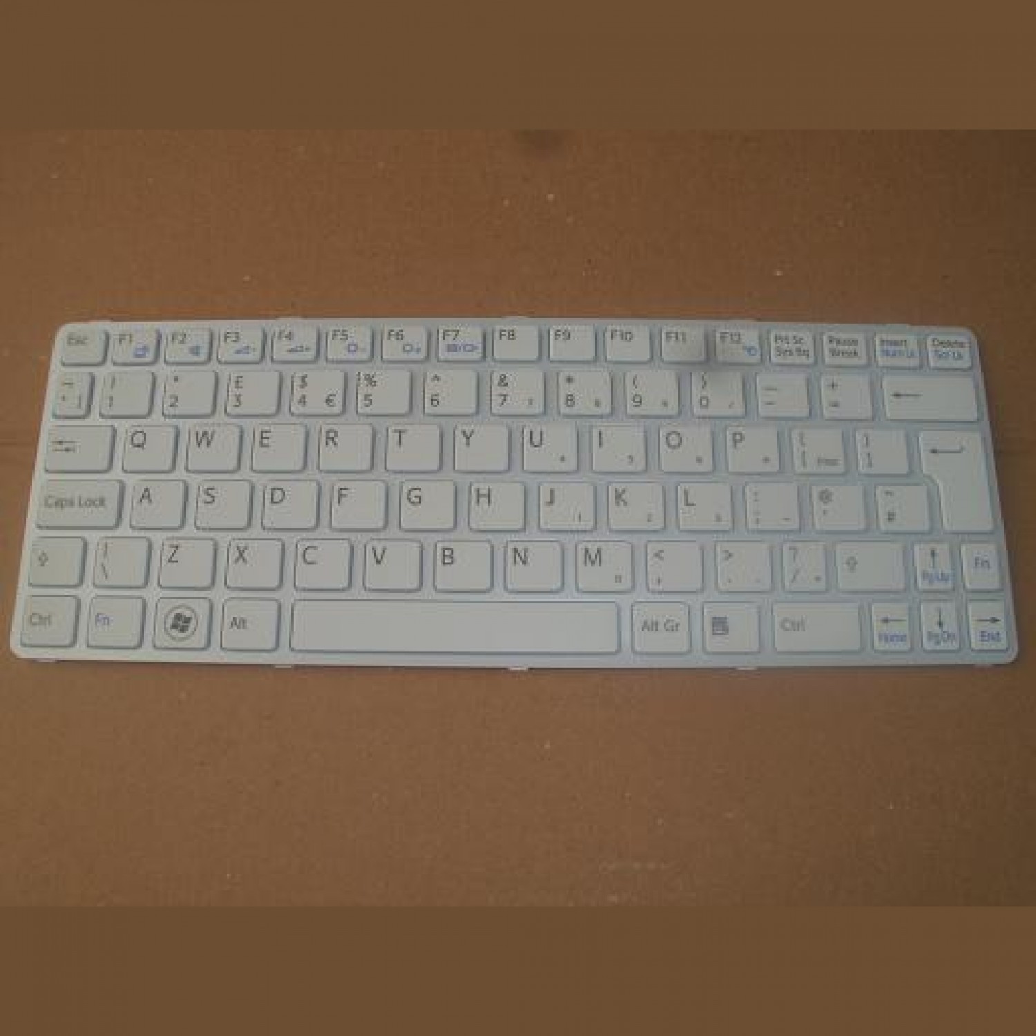 Tastatura laptop noua SONY SVE11 Silver Frame White UK