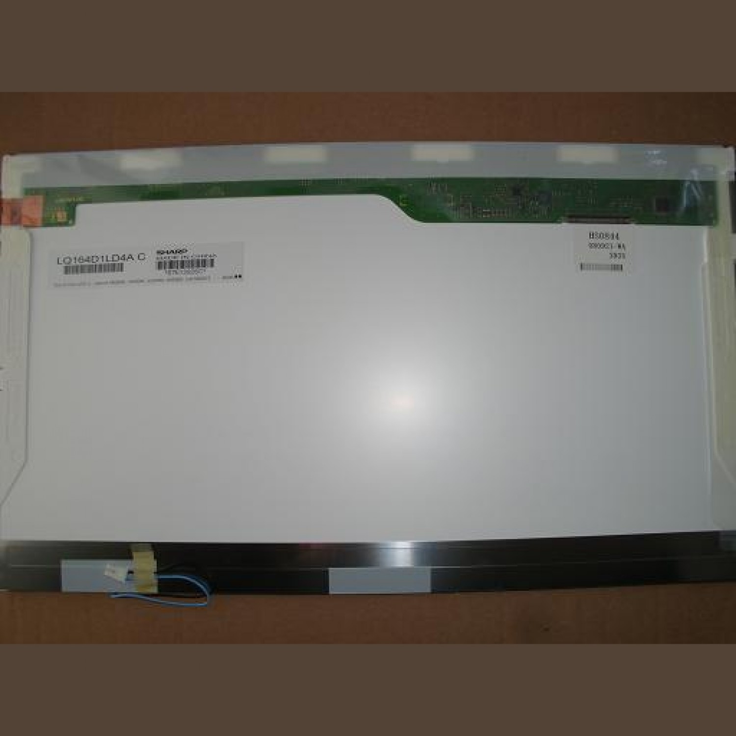 Sharp LQ164D1LD4A C 16.4"   WXGA++   1600x900   (Glossy)   1 CCFL
