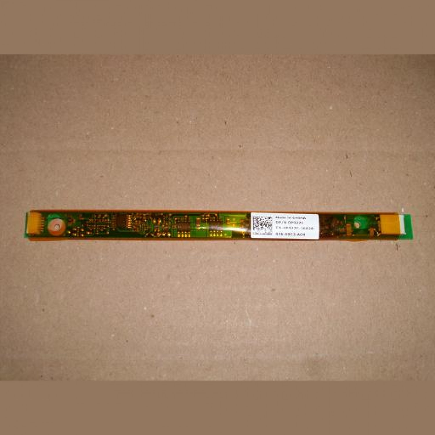 Invertor LCD Laptop DELL Vostro A860 DP/N 0P927C