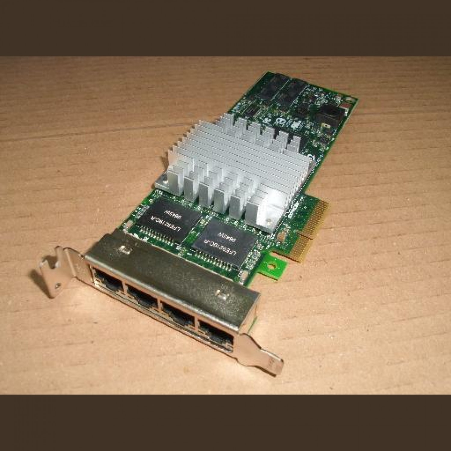 Placa de retea Gigabit Quad Port de server IBM 39Y6138 LOW PROFILE