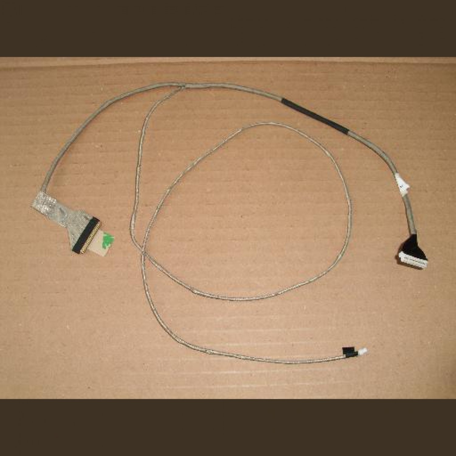 Cablu LCD Nou Toshiba Satellite C650 C650D C655 15.6''(with camera connector)