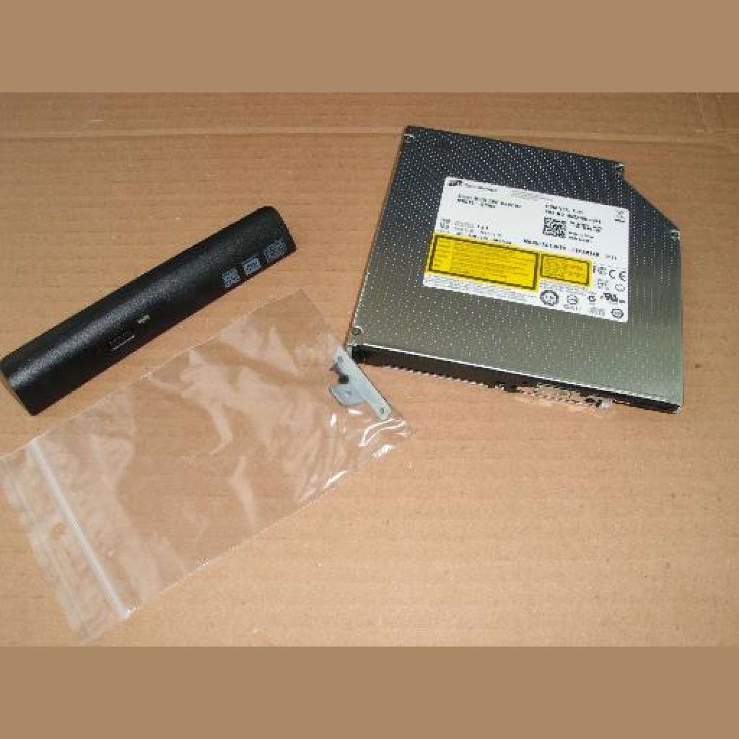 Unitate optica laptop noua  DVD-RW Dell Inspiron 5720 7720 DP/N C0XPY cu masca