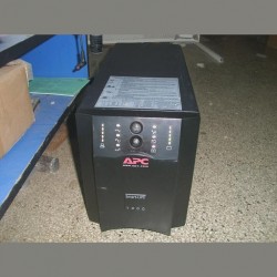 UPS APC 1000VA Stand Alone SUA1000I Reconditionat