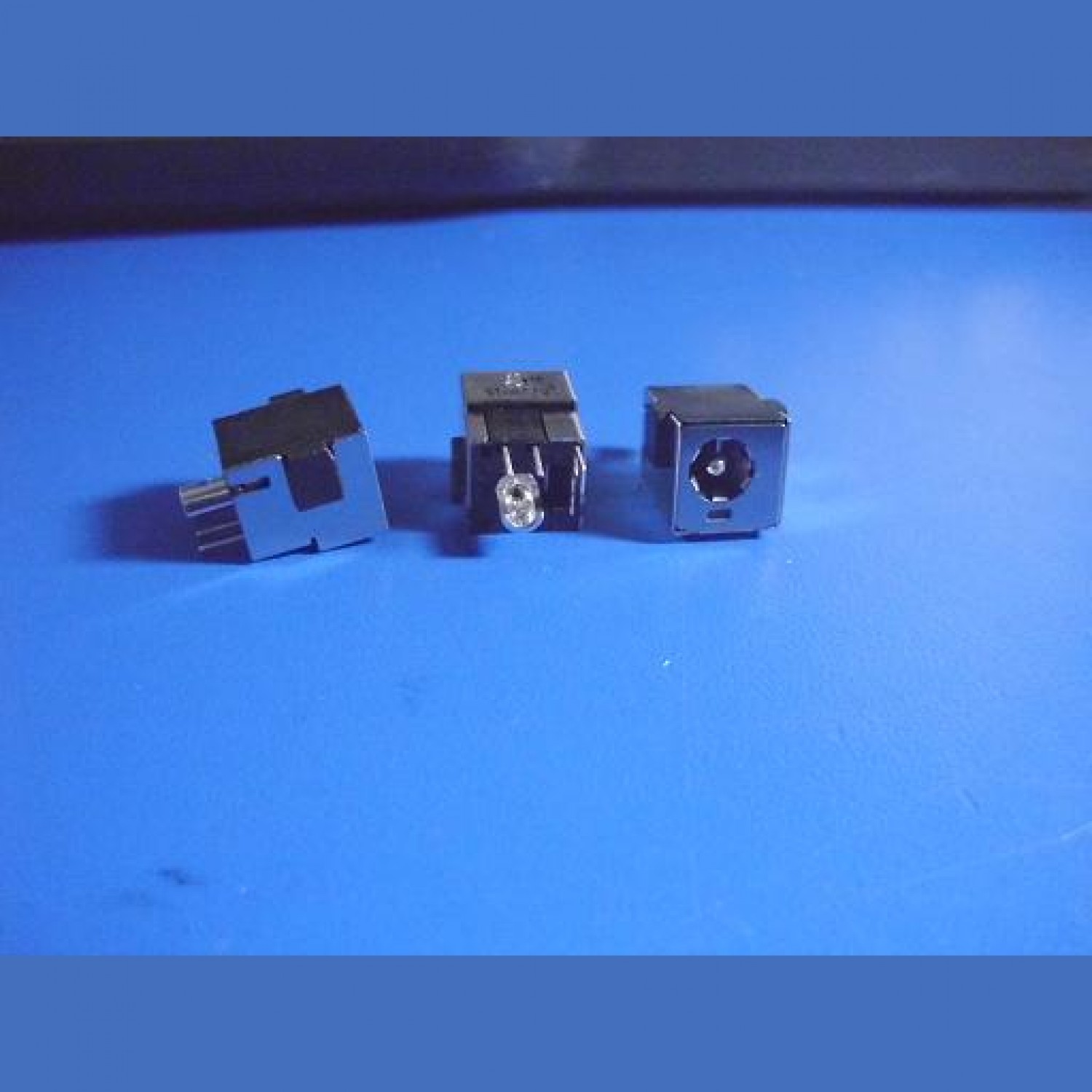 Mufa alimentare HP Pavilion DV2000 DV2100 DV2200 DV2300 DV2400 DV2500 V3000