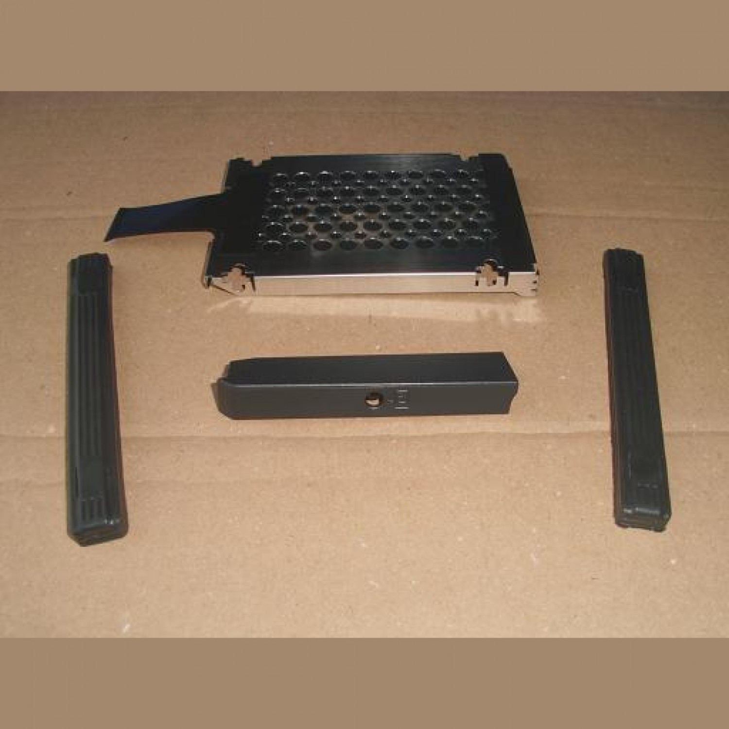 Kit caddy HDD IBM T60 T60p T61 de 14.1 inchi (4:3)(capac HDD) P/N:26R9433