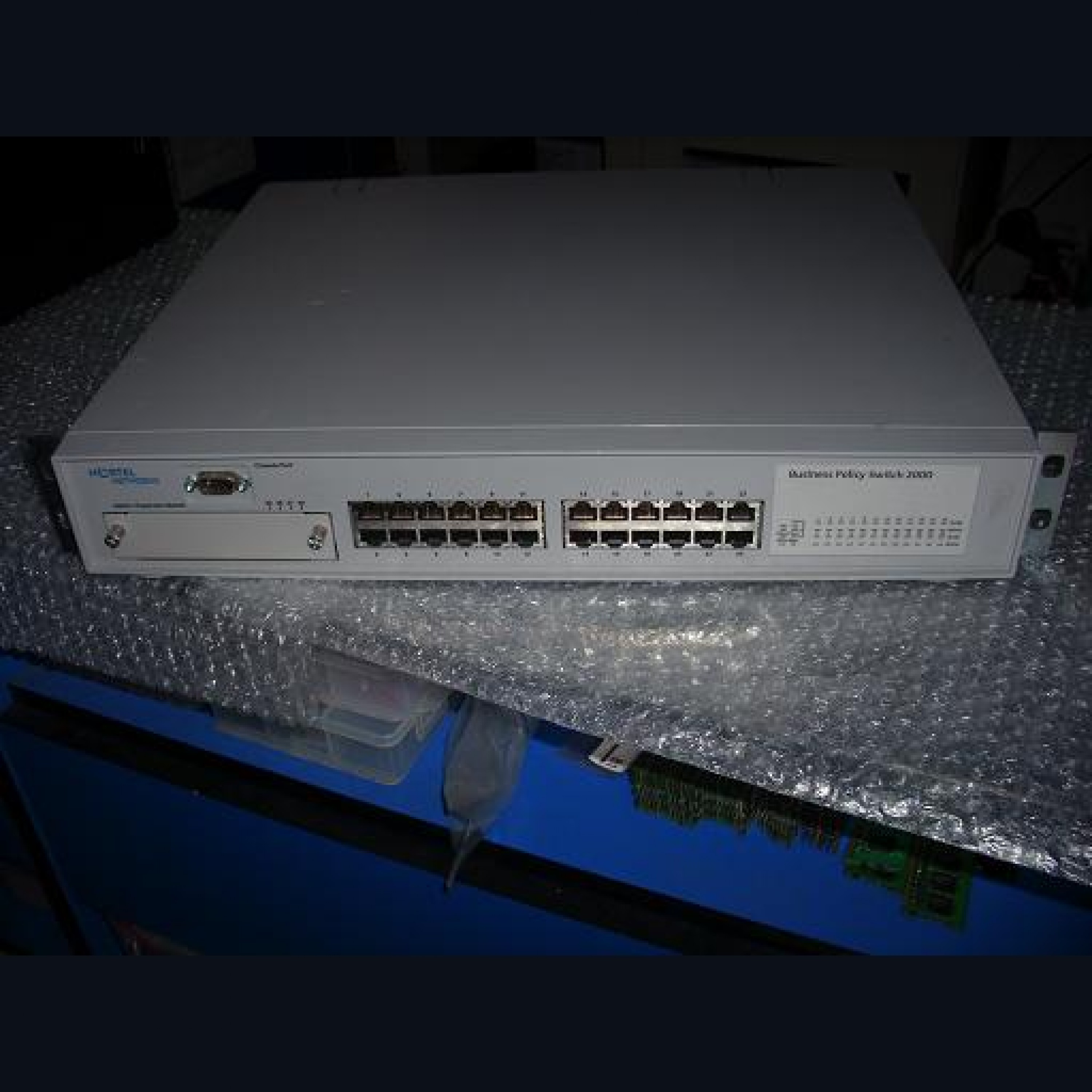 Switch Nortel Networks Business Policy Switch 2000 24Port AL2001A15