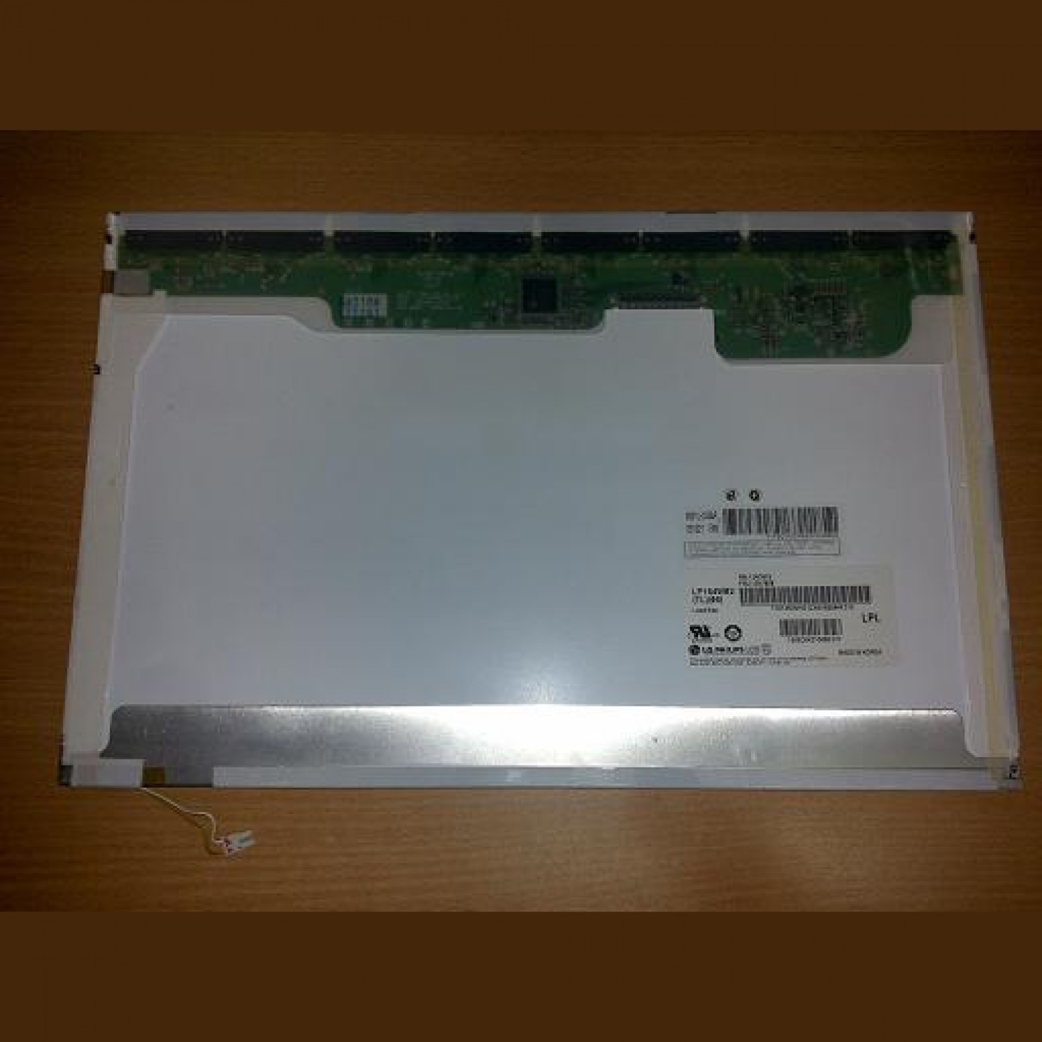 LG Philips LP154W02 (TL)(06) 15.4"   WSXGA+   1680x1050   (Matte)   1 CCFL 13N7019