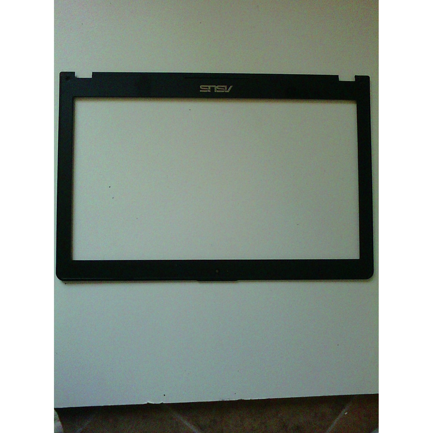 Rama LCD Asus R501V8