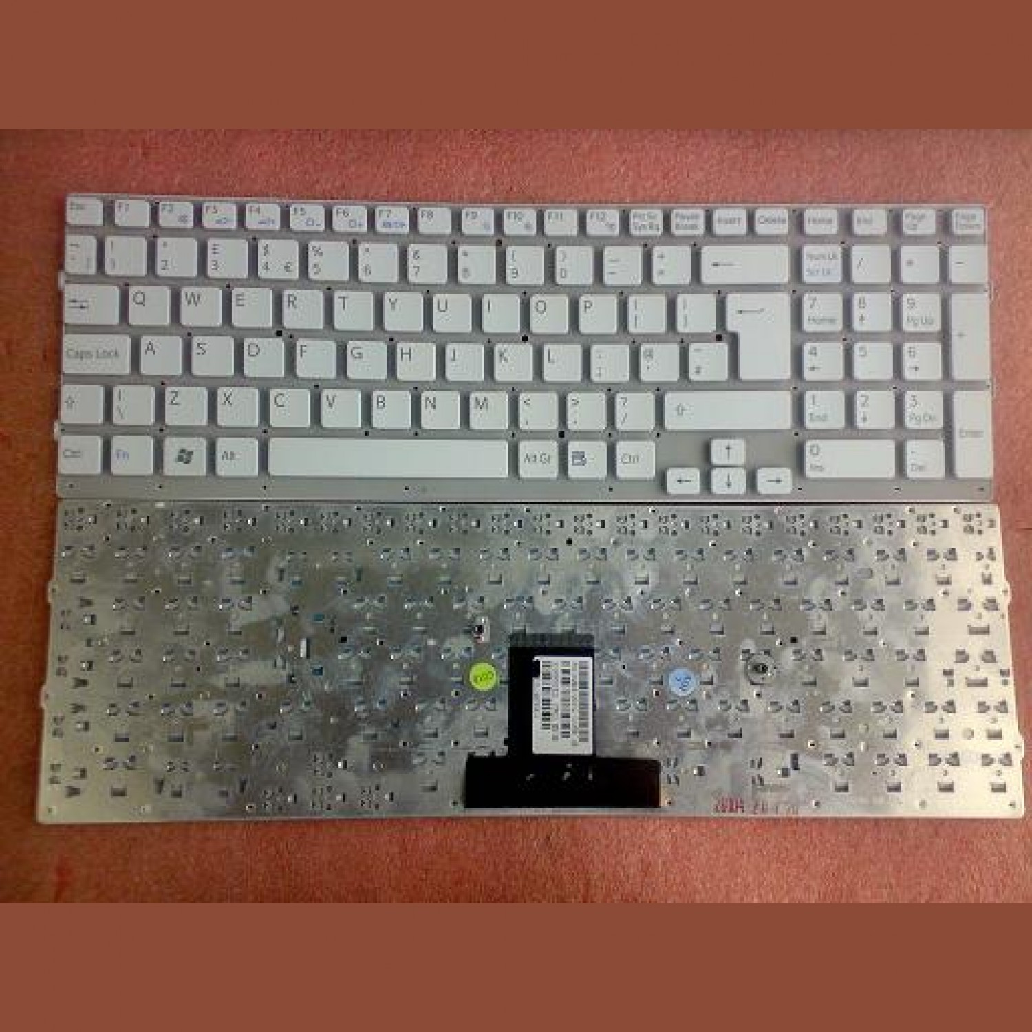 Tastatura laptop noua SONY VPC-EB WHITE UK without frame